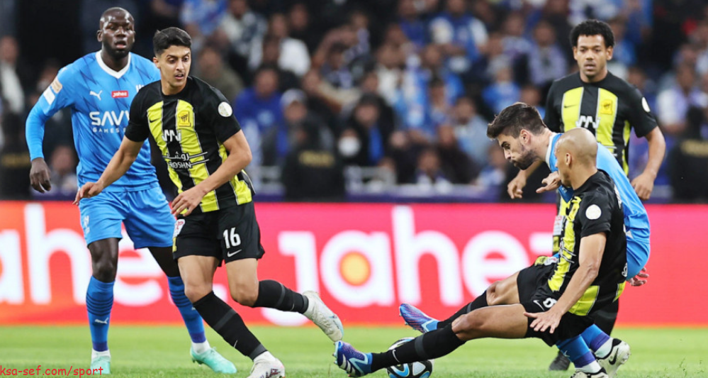 كلاسيكو الصدارة بين الهلال والاتحاد