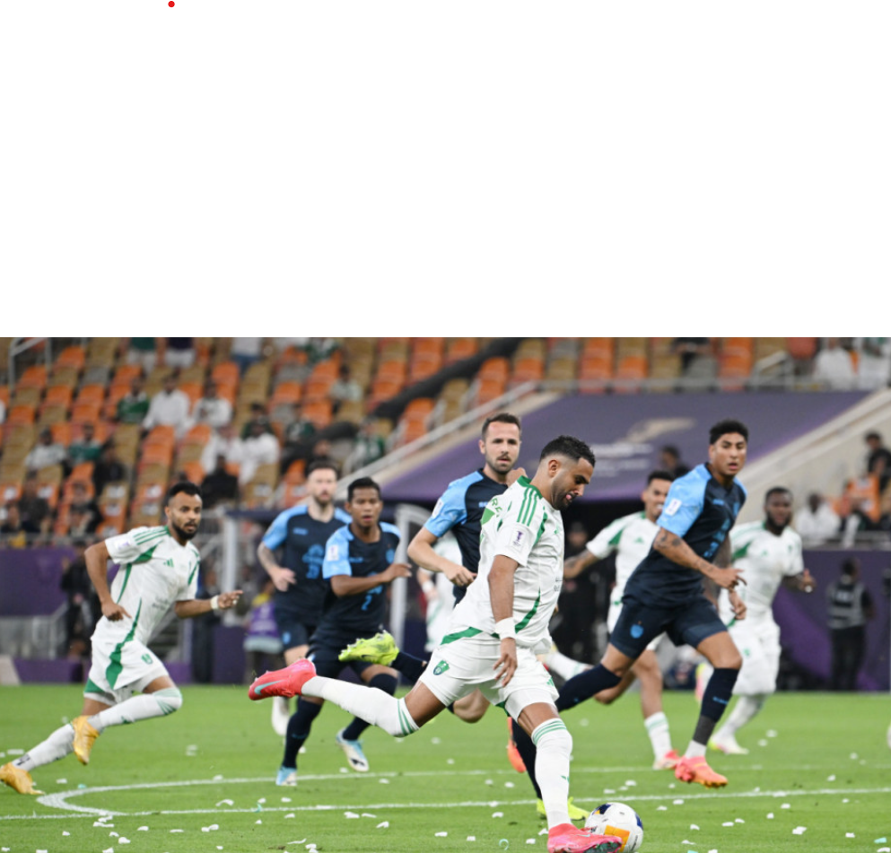 محرز وجالينو يسجلان مبكرًا